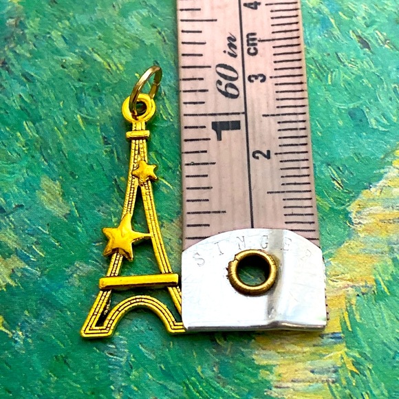 5/$10❤️❤️❤️NEW Brass Eiffel Tower Charm Pendant - Picture 2 of 2
